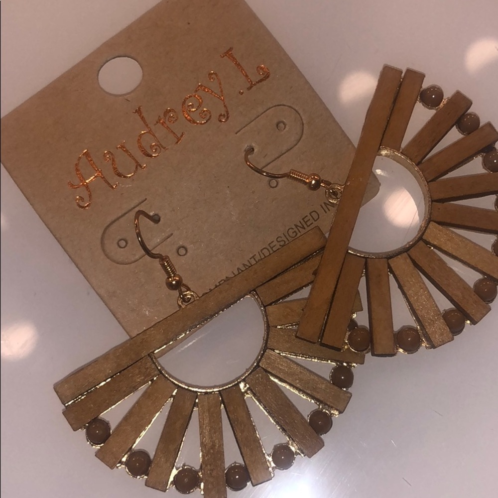 Cute Boho “Audrey L” earnings!!